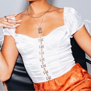 Princess Polly Allyson top - white- size L- NWT